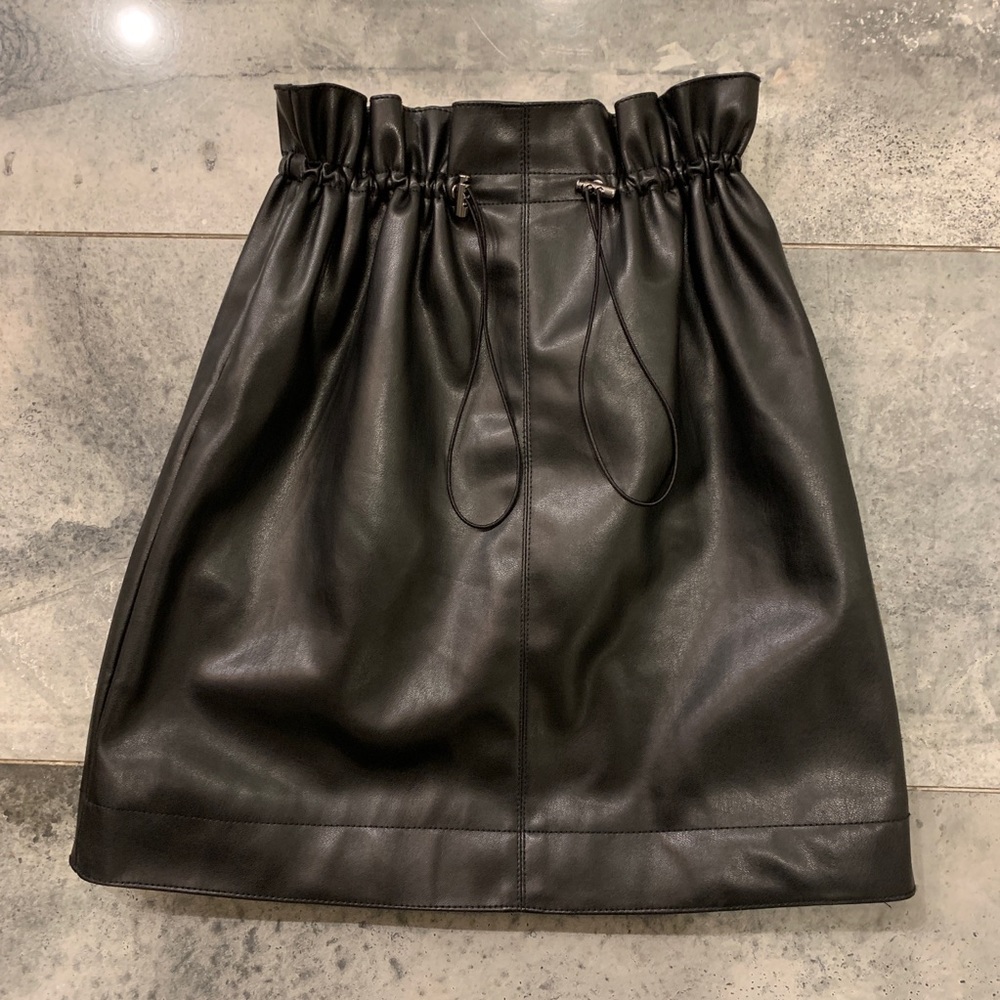 Faux leather high waist skirt
